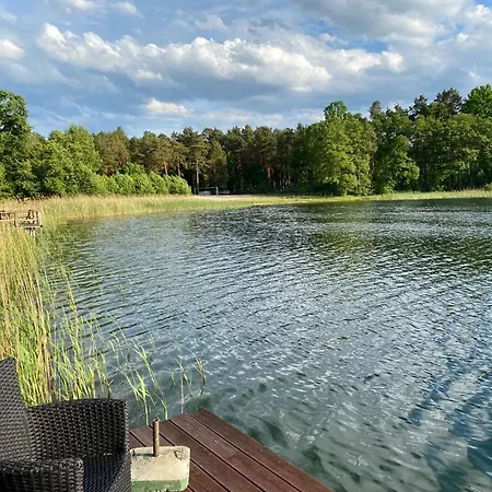 Haus Am Mit Steg Und Boot