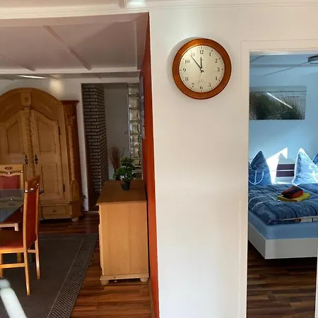 Haus Am Mit Steg Und Boot 반들리츠